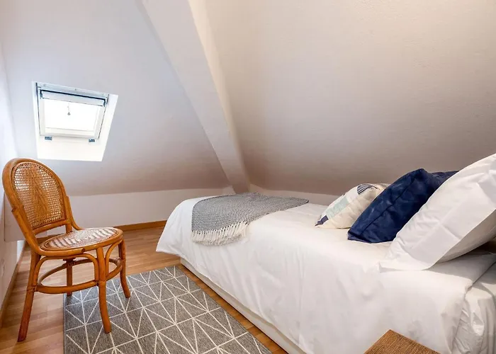 Апартаменты Pointsurprise House Балеал